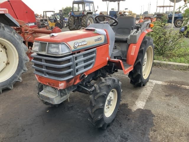 Tractor — Auction (lot 8457-1821)