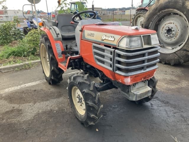 Tractor — Auction (lot 8457-1821)