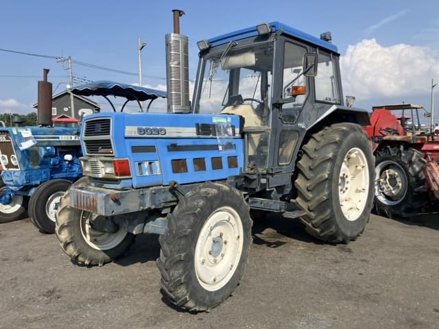 Tractor — Auction (lot 8457-1822)