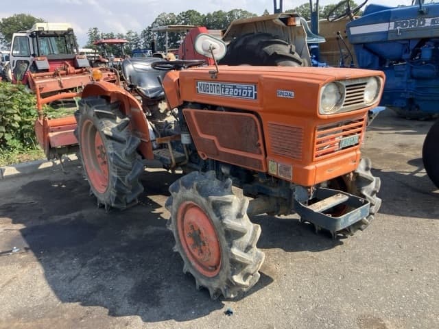 Tractor — Auction (lot 8457-1824)