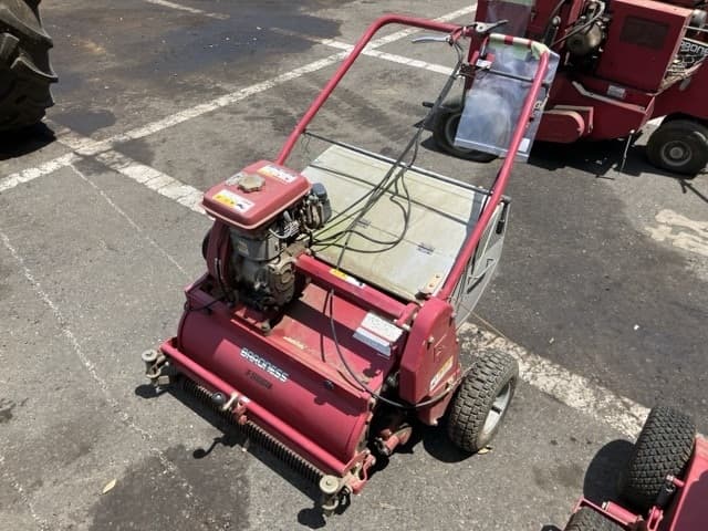 MOWING MACHINE — Auction (lot 8457-1828)