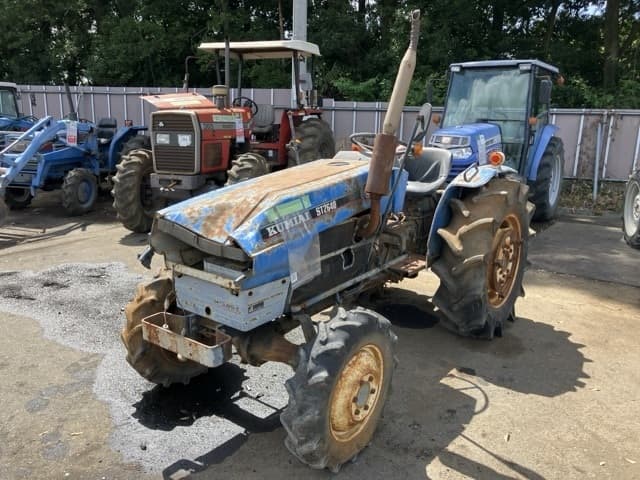 Tractor — Auction (lot 8457-1829)