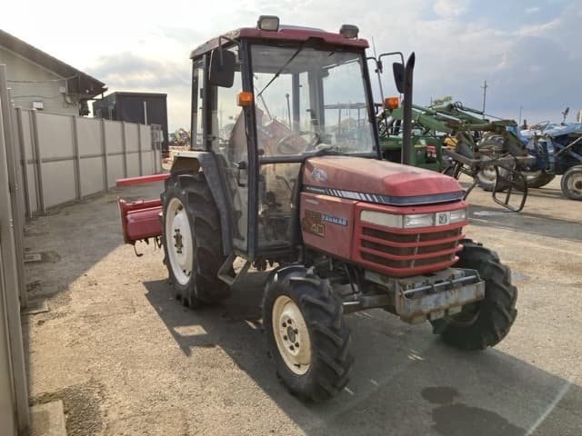 Tractor — Auction (lot 8457-1831)