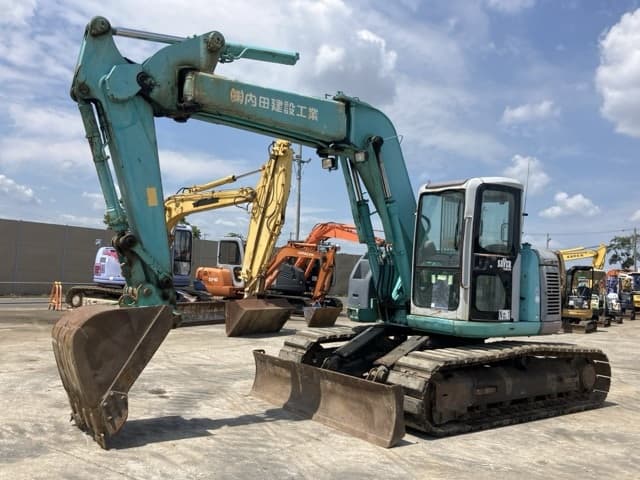 EXCAVATOR — Auction (lot 8457-185)