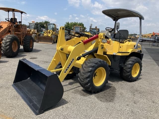 MINI WHEEL LOADER — Auction (lot 8457-188)