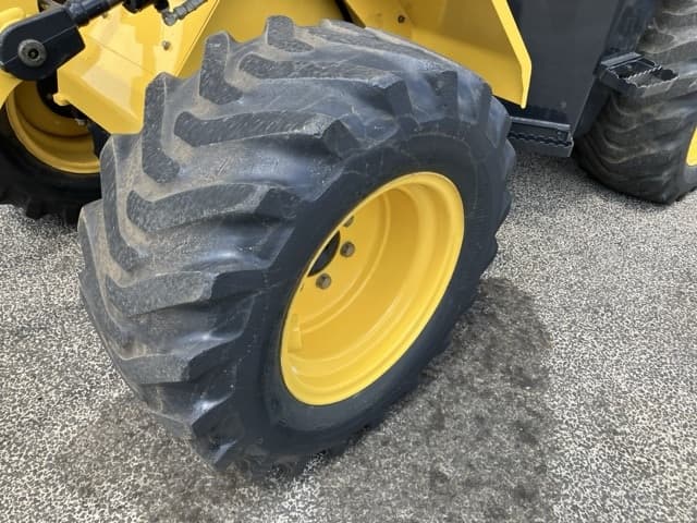 MINI WHEEL LOADER — Auction (lot 8457-188)