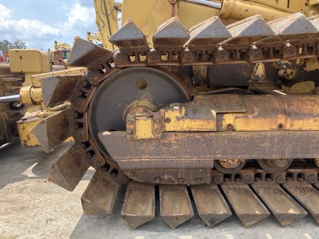 Bulldozer — Auction (lot 8457-190)