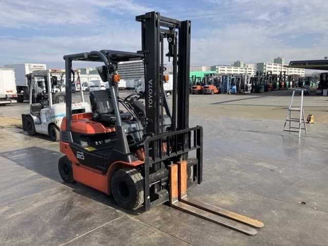 Battery Forklift — Auction (lot 8457-19001)