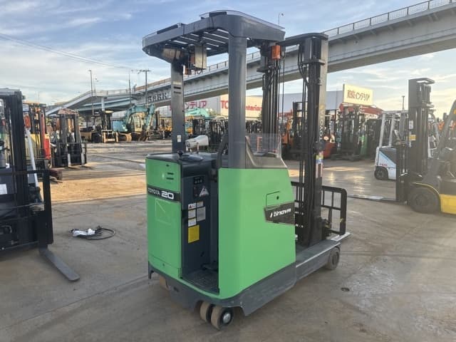 Reach Forklift — Auction (lot 8457-19015)