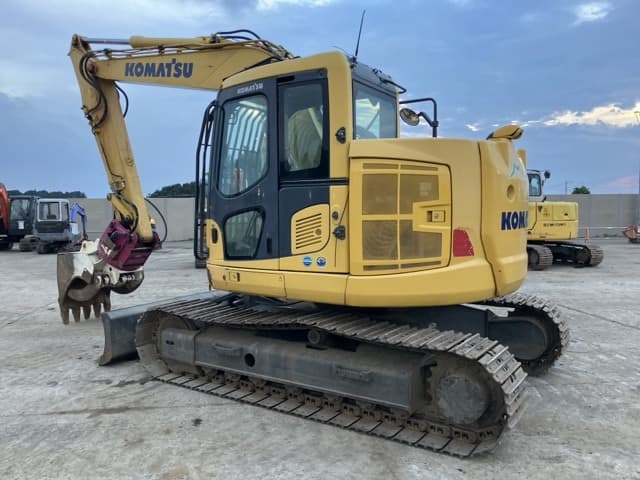 EXCAVATOR — Auction (lot 8457-192)