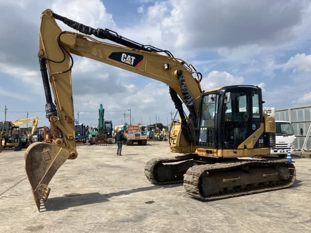 EXCAVATOR — Auction (lot 8457-197)