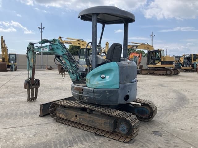 MINI EXCAVATOR — Auction (lot 8457-199)