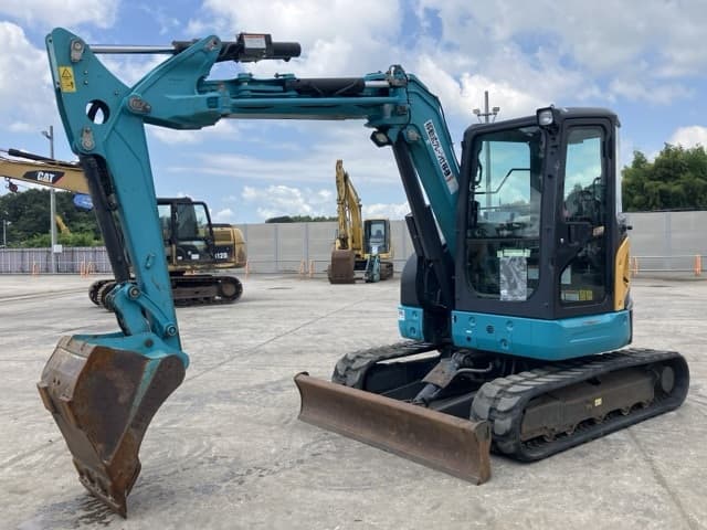MINI EXCAVATOR — Auction (lot 8457-2)