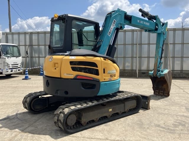 MINI EXCAVATOR — Auction (lot 8457-2)