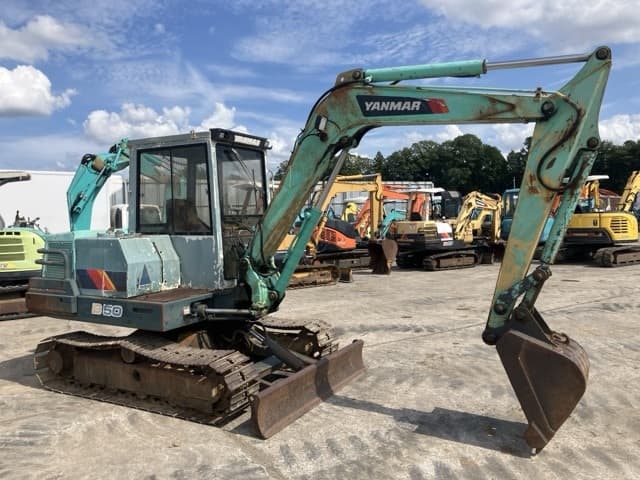 MINI EXCAVATOR — Auction (lot 8457-20)