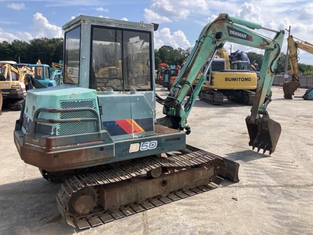 MINI EXCAVATOR — Auction (lot 8457-20)