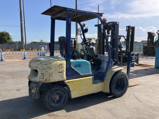 Forklift — Auction (lot 8457-2003)