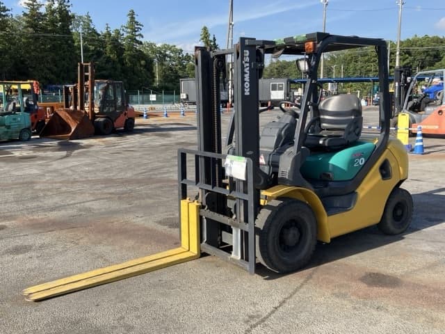 Forklift — Auction (lot 8457-2005)