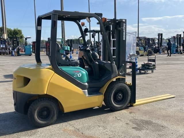 Forklift — Auction (lot 8457-2005)