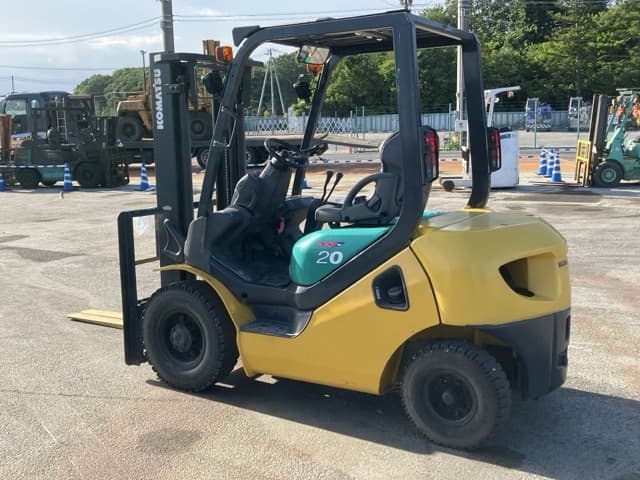 Forklift — Auction (lot 8457-2005)