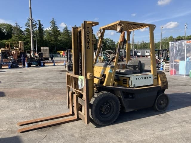 Forklift — Auction (lot 8457-2007)