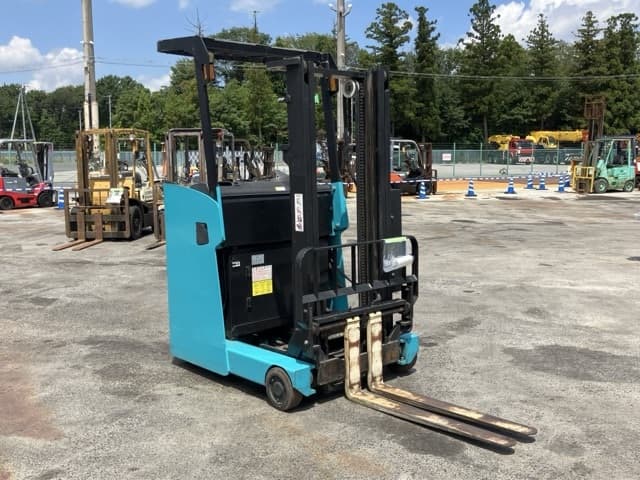 Reach Forklift — Auction (lot 8457-2010)