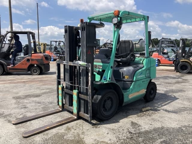 Forklift — Auction (lot 8457-2012)