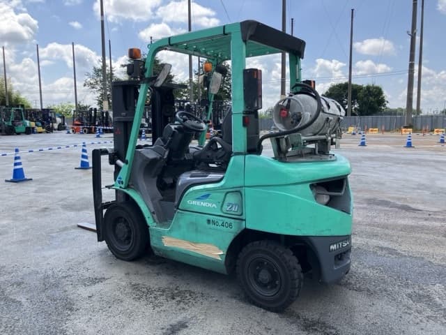 Forklift — Auction (lot 8457-2012)
