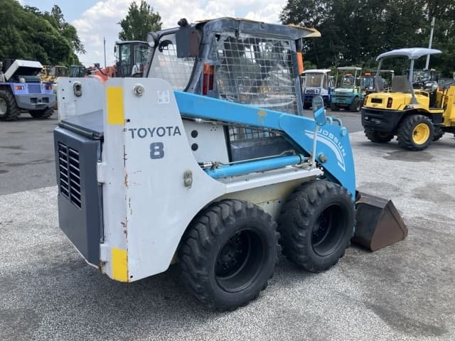 SKID STEER LOADER — Auction (lot 8457-202)