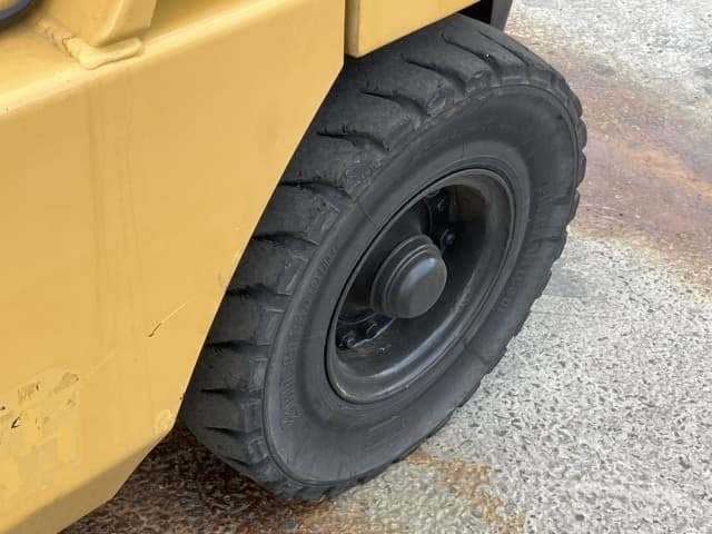 Forklift — Auction (lot 8457-2022)