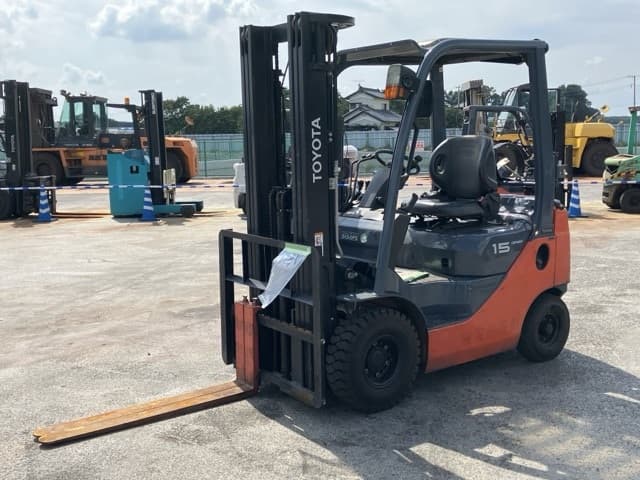 Forklift — Auction (lot 8457-2024)