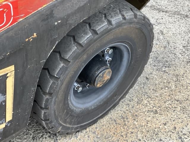 Forklift — Auction (lot 8457-2027)