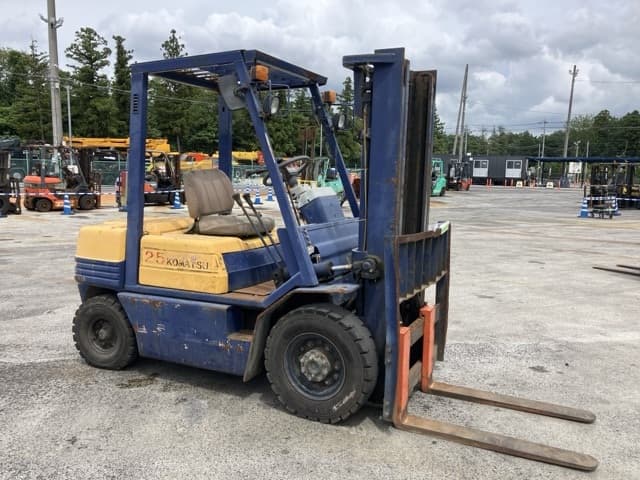 Forklift — Auction (lot 8457-2029)