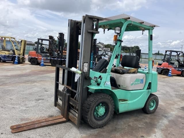 Forklift — Auction (lot 8457-2030)