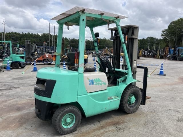 Forklift — Auction (lot 8457-2030)