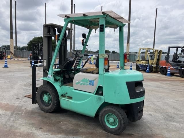 Forklift — Auction (lot 8457-2030)
