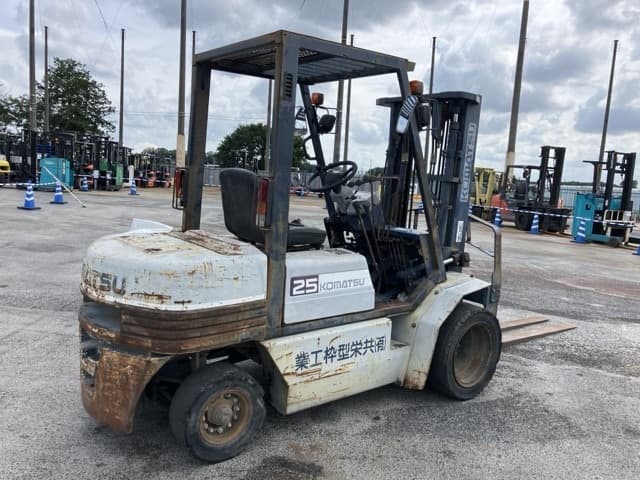 Forklift — Auction (lot 8457-2031)