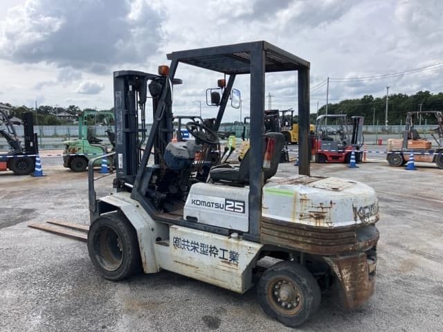 Forklift — Auction (lot 8457-2031)