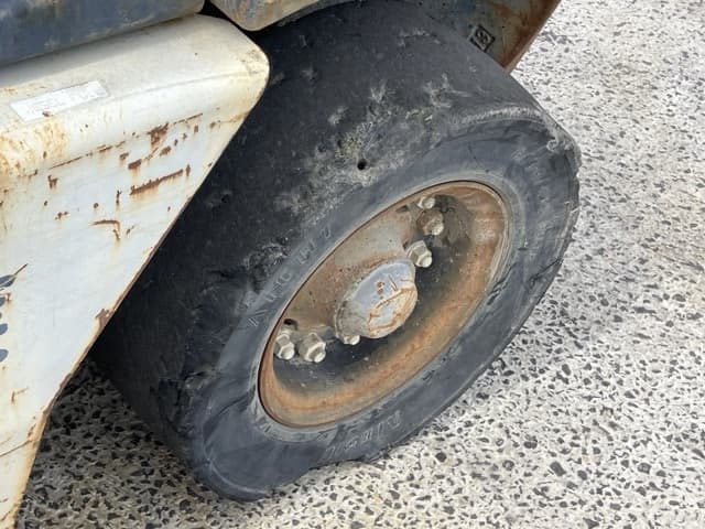 Forklift — Auction (lot 8457-2031)