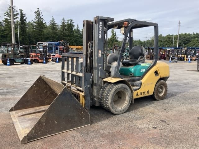 Forklift — Auction (lot 8457-2032)