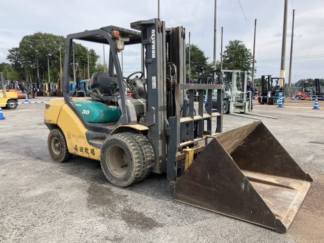 Forklift — Auction (lot 8457-2032)