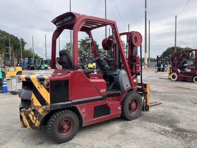 Forklift — Auction (lot 8457-2033)