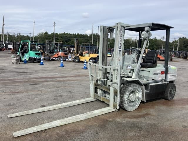 Forklift — Auction (lot 8457-2037)