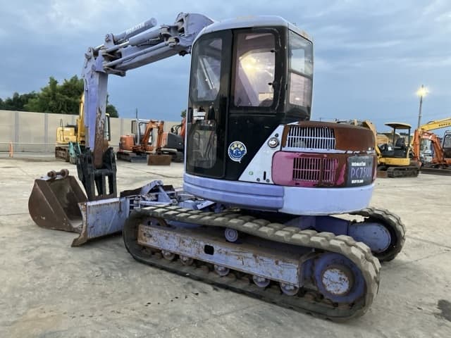 EXCAVATOR — Auction (lot 8457-204)