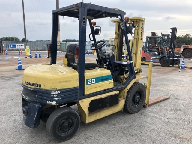 Forklift — Auction (lot 8457-2040)