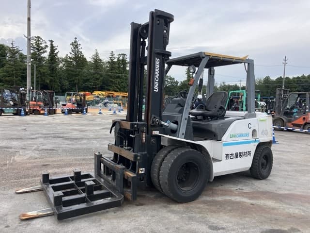 Forklift — Auction (lot 8457-2043)