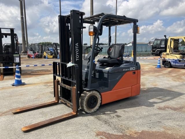 Battery Forklift — Auction (lot 8457-2046)