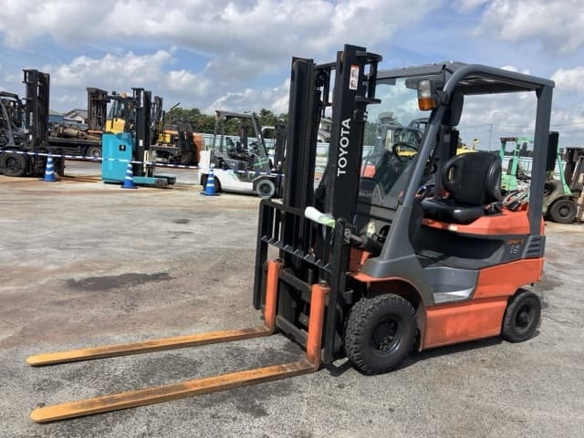 Battery Forklift — Auction (lot 8457-2047)