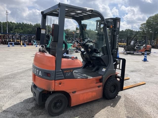 Battery Forklift — Auction (lot 8457-2047)