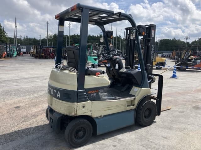 Battery Forklift — Auction (lot 8457-2048)